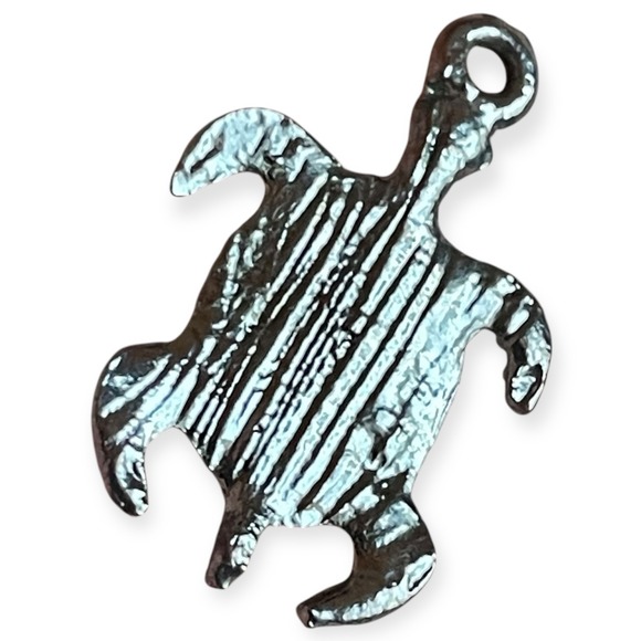 Silver Tone Cute Turtle Pendant Crystal Rhinestone Sea Life Charm Ocean Animal - Picture 4 of 4